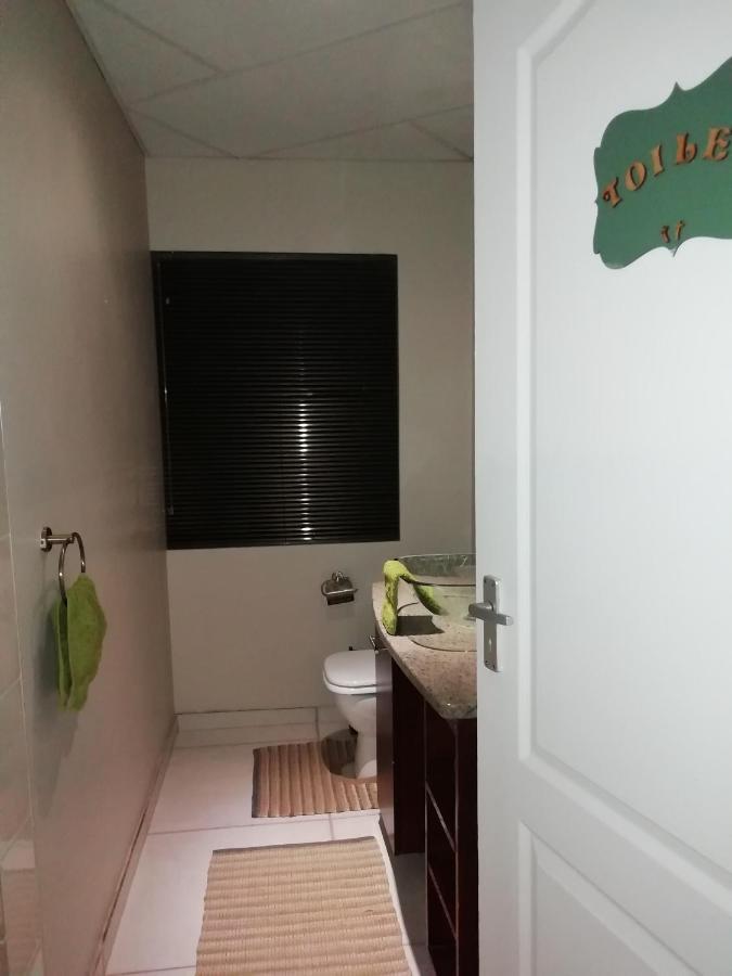 Апартаменты Jireh Self Catering Блумфонтейн Экстерьер фото